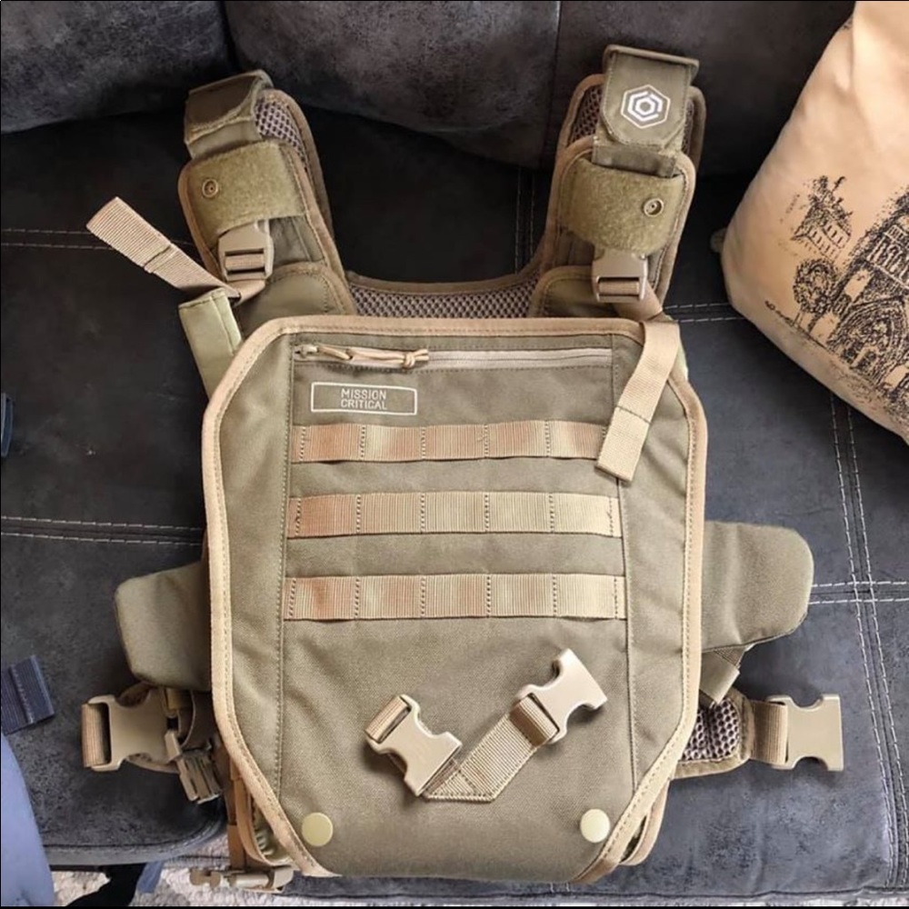 MISSION CRITICAL BABY CARRIER